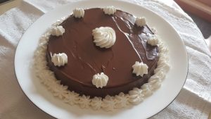 Torta ricoperta al cioccolato
