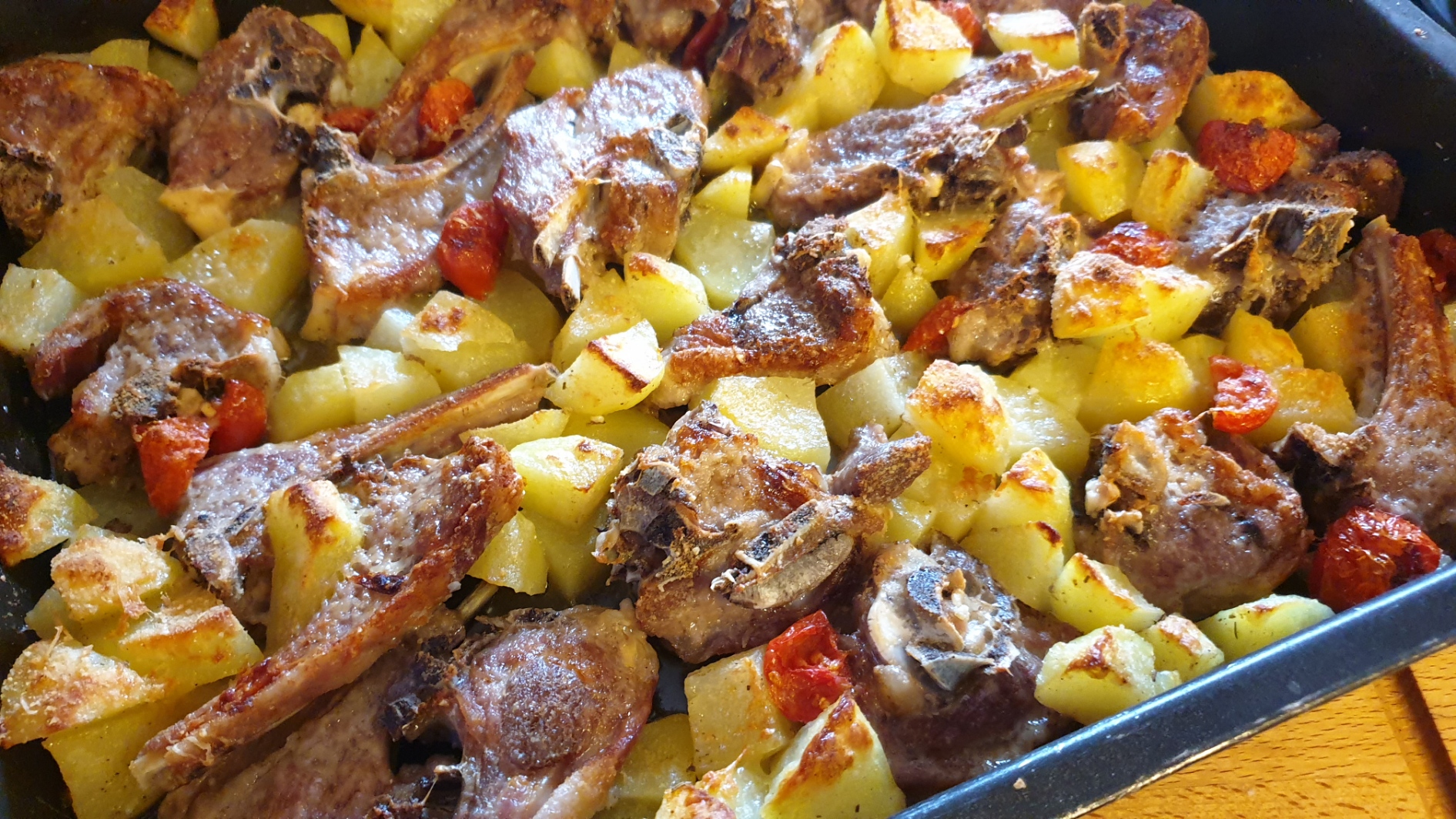 Agnello al forno con le patate