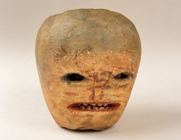 Rapa intagliata - Halloween gost turnip